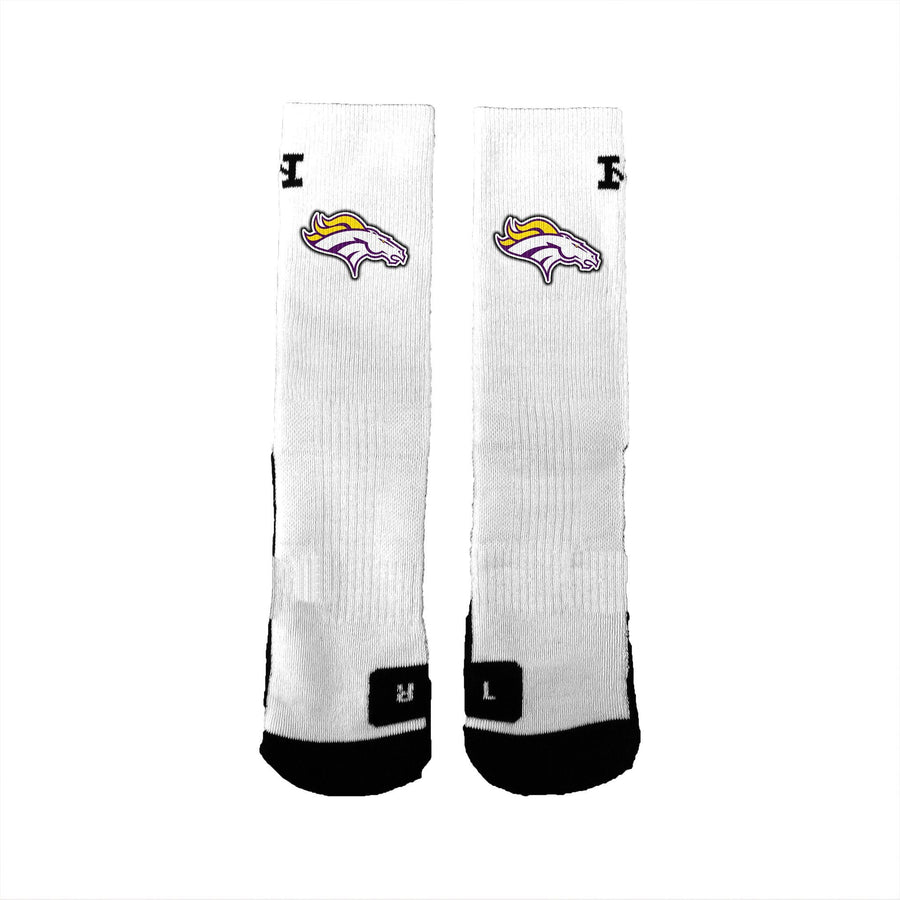 Plum Mustangs Logo